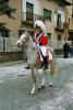 Cristian in sella durante la sfilata di domenica mattina